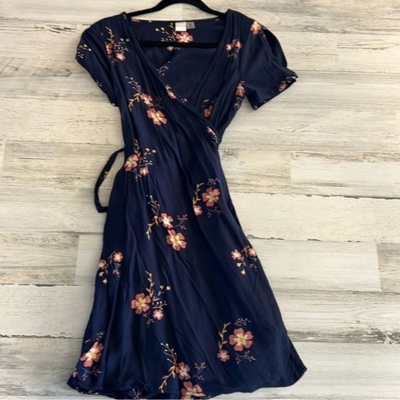 Roxy Navy Floral Midi Dress - Picture 1 of 4